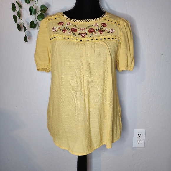 mine Tops - NEW Mine Yellow Floral Embroidered Blouse Size Small